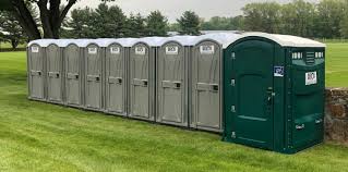 Best VIP or Luxury Restroom Trailers  in Glasgow, MO